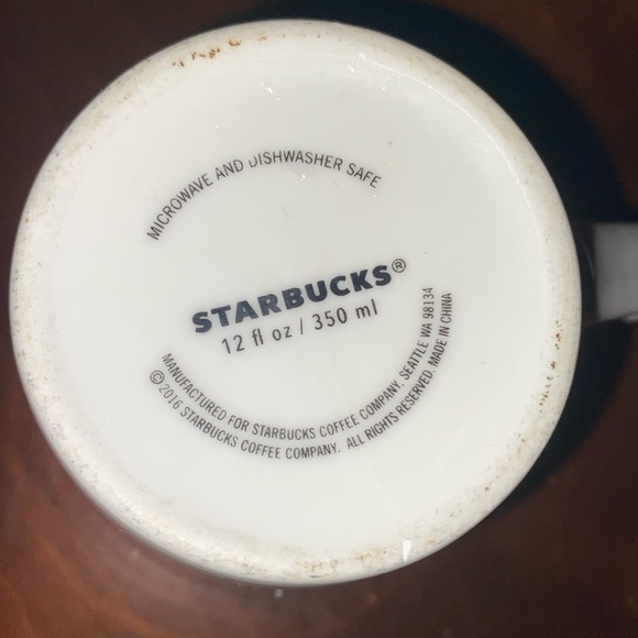 Starbucks Cup 2016 Valentine's Day Coffee Cup Mug  Pink Heart Arrow Design 12 oz - Picture 3 of 8